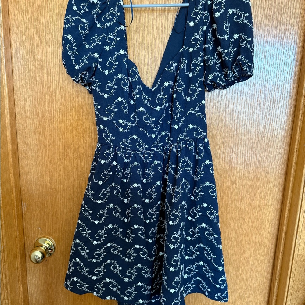 Navy Mini Dress with White Floral Design - Picture 3 of 6
